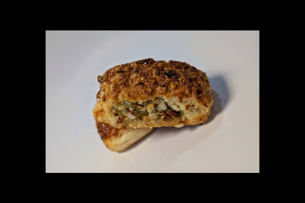 Cuor di Zuccata - biscotto artigianale siciliano ripieno di zuccata con granella di mandorle