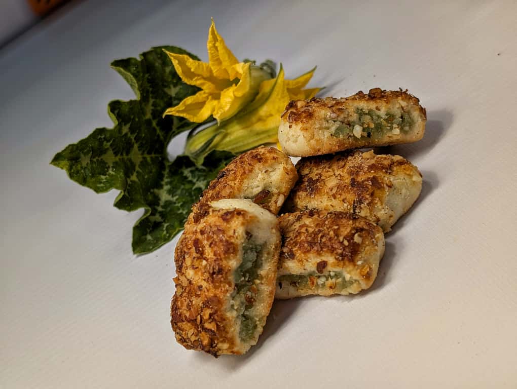 Cuor_di_Zuccata_-_biscotto_artigianale_siciliano_ripieno_di_zuccata_con_granella_di_mandorle