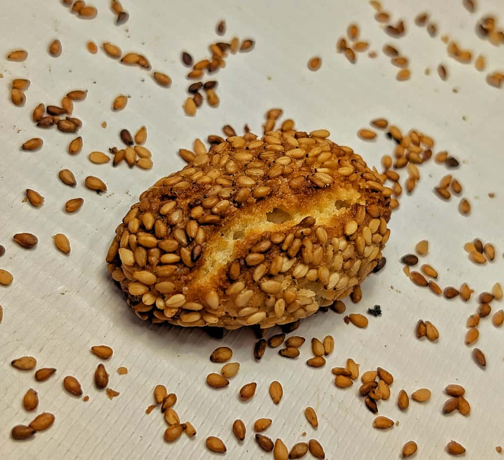 Reginelle con semi di sesamo